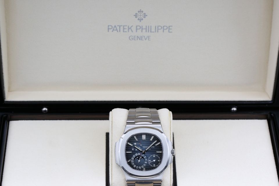 Patek Philippe Nautilus 5712/1A-001 Image 4